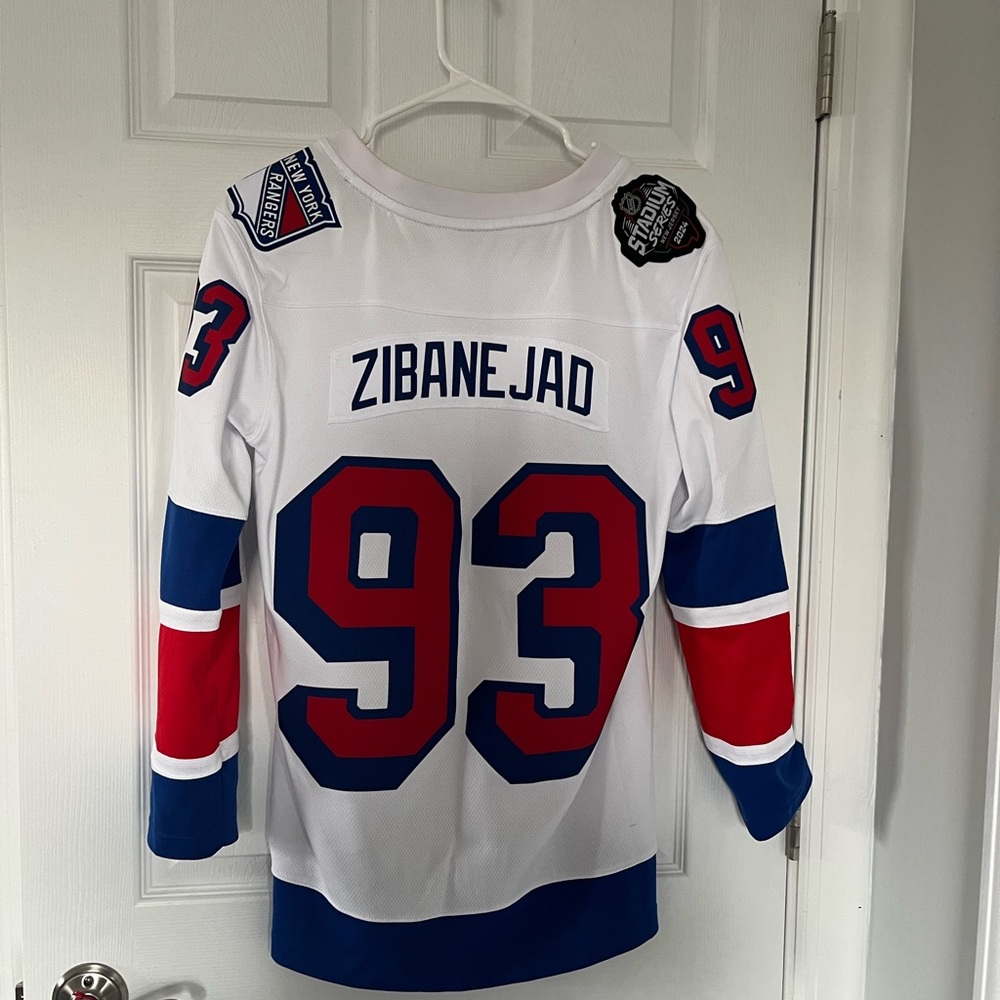 NEW YORK RANGERS Stadium Series ZIBANEJAD Hockey Jersey - Only Worn Once!!